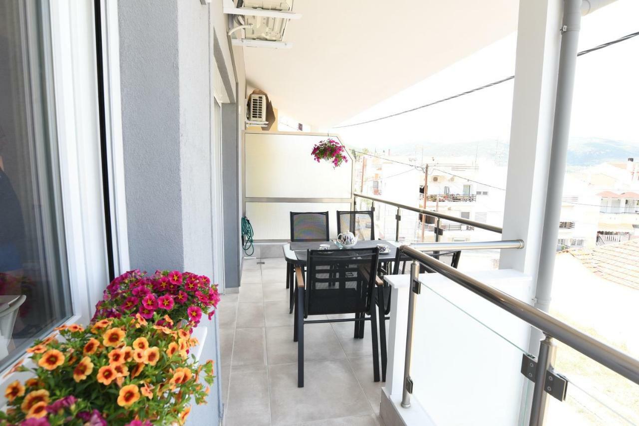 Melia Luxury Suite With Pool Nea Iraklitsa Exterior photo